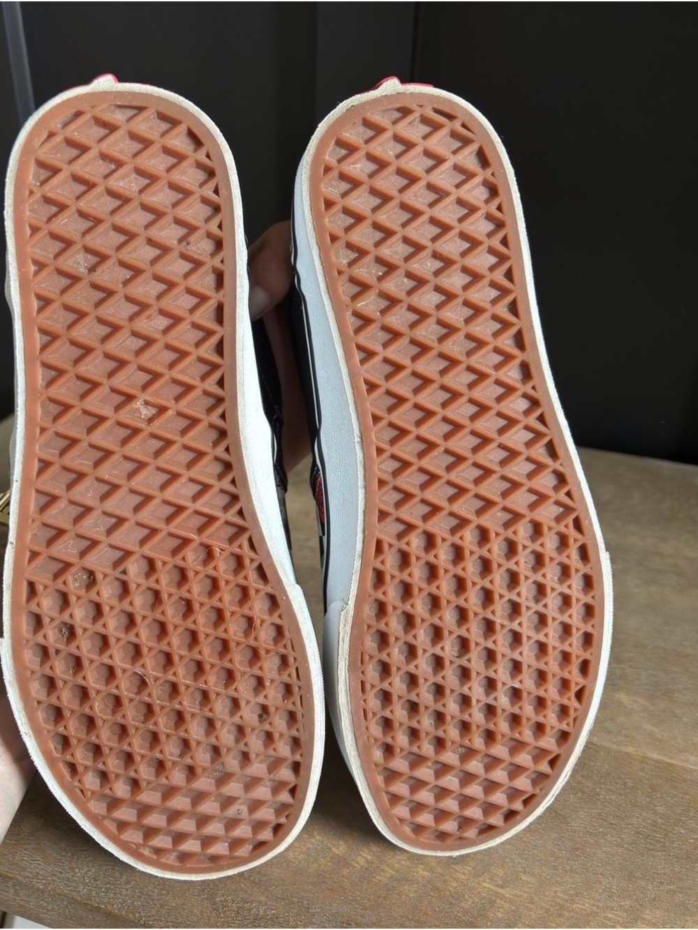 VANS black & white checkered shoes with Roses. Women’s size 10 - Picture 5 of 5
